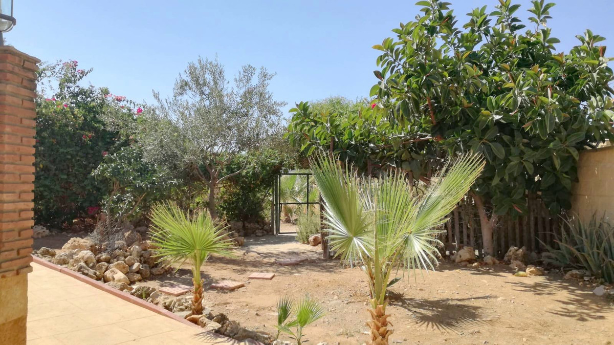 6 Bed Townhouse for sale in Estacion De Cartama Costa Del Sol, Málaga, Spain
