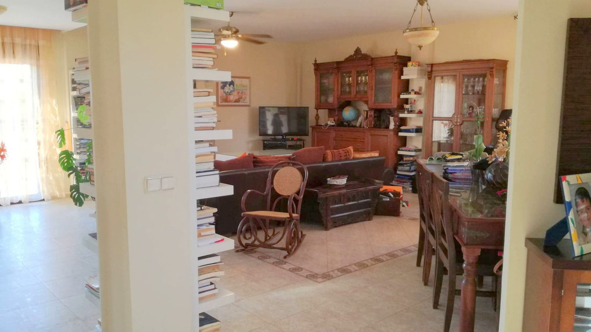 6 Bed Townhouse for sale in Estacion De Cartama Costa Del Sol, Málaga, Spain