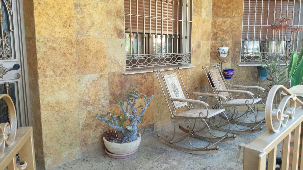 6 Bed Townhouse for sale in Estacion De Cartama Costa Del Sol, Málaga, Spain