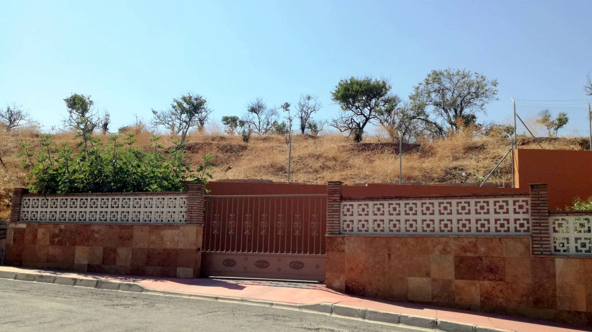 6 Bed Townhouse for sale in Estacion De Cartama Costa Del Sol, Málaga, Spain