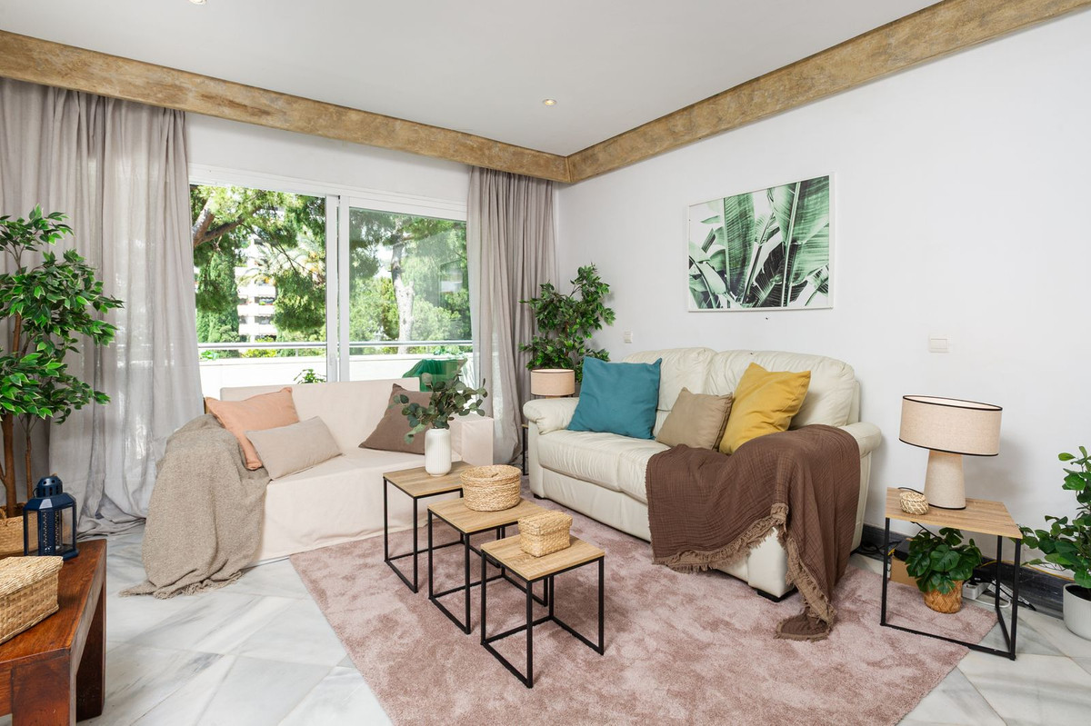2 Bed Apartment for sale in Marbella Costa Del Sol, Málaga, Spain