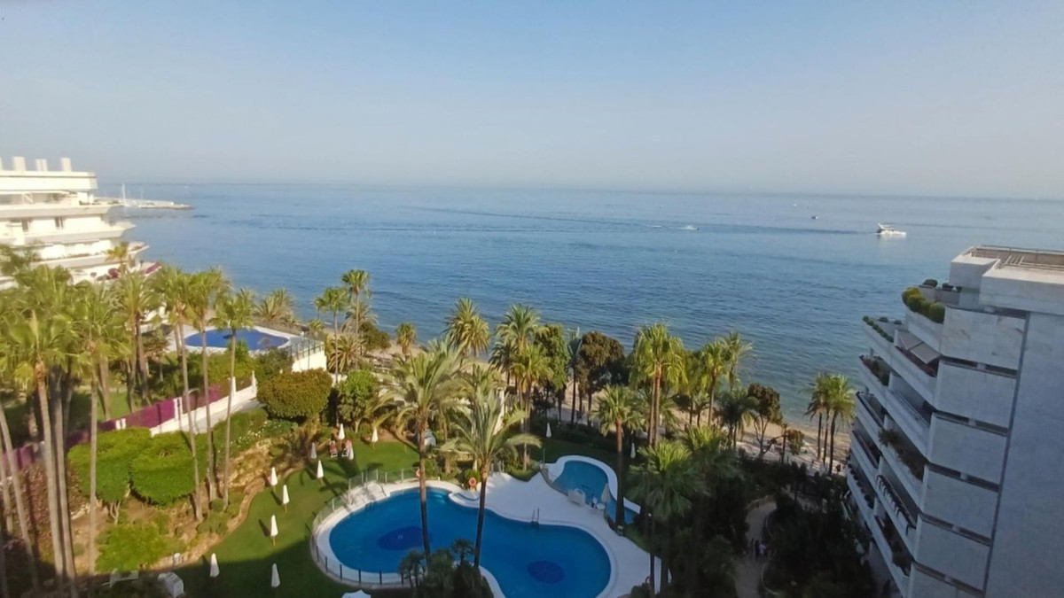 2 Bed Apartment for sale in Marbella Costa Del Sol, Málaga, Spain