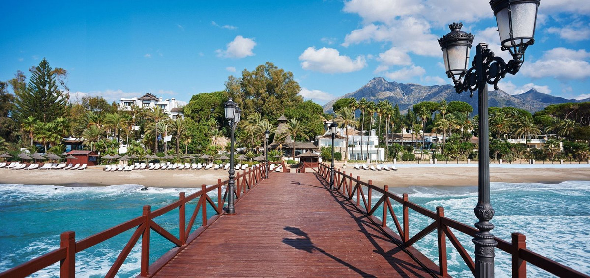 2 Bed Apartment for sale in Marbella Costa Del Sol, Málaga, Spain