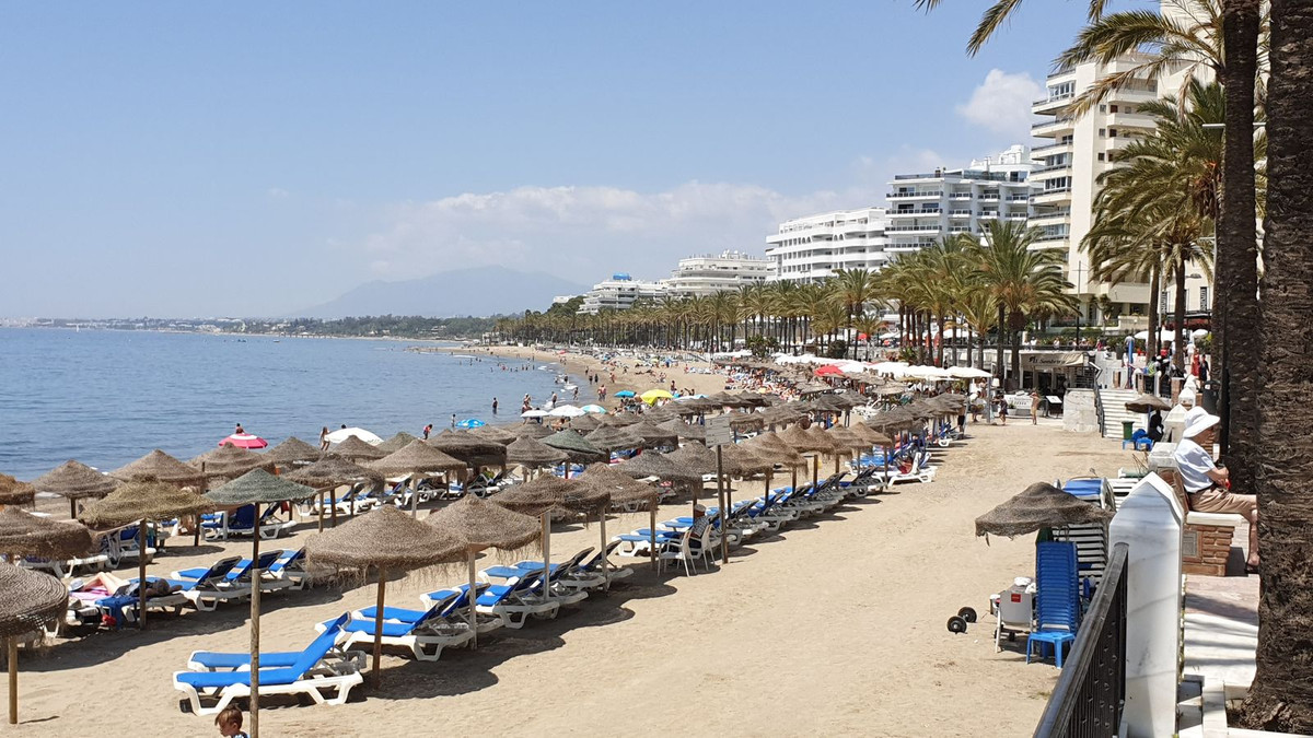 2 Bed Apartment for sale in Marbella Costa Del Sol, Málaga, Spain
