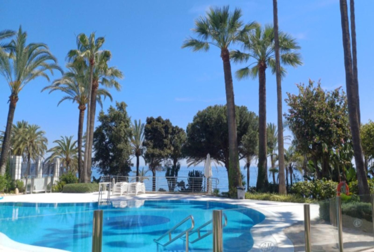 2 Bed Apartment for sale in Marbella Costa Del Sol, Málaga, Spain