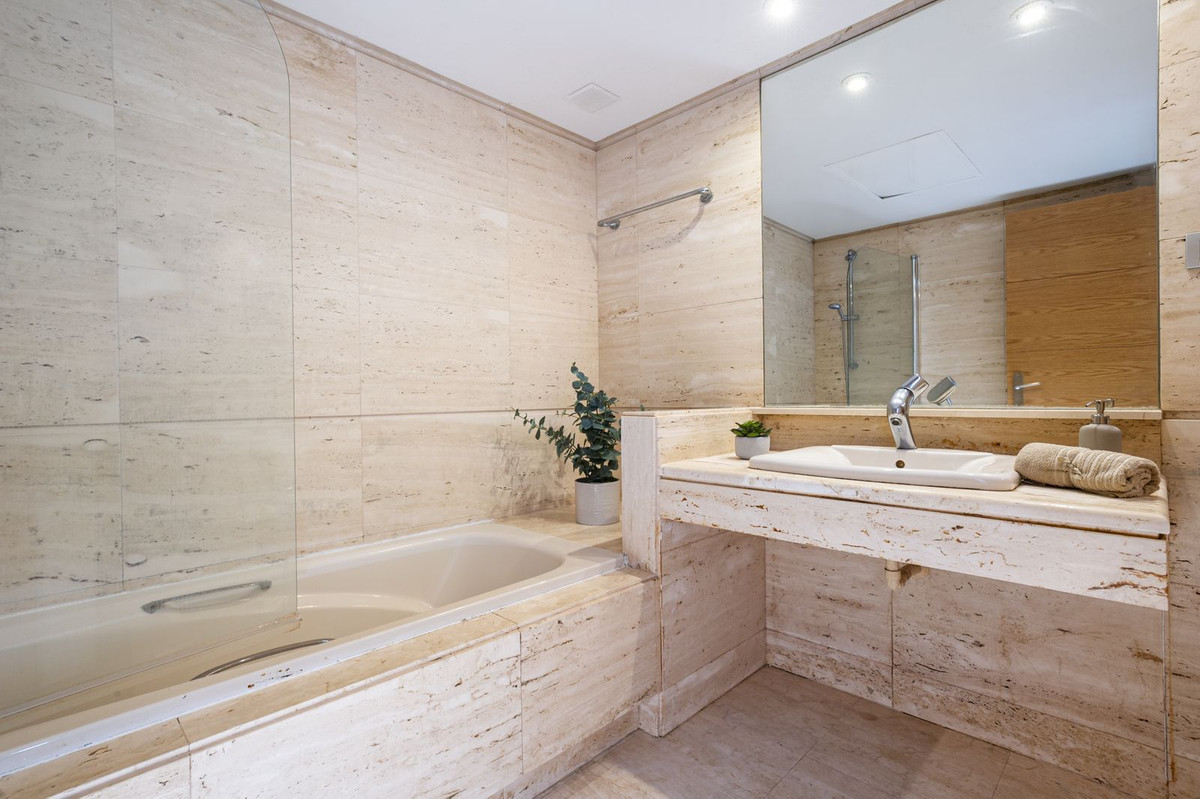 2 Bed Apartment for sale in Marbella Costa Del Sol, Málaga, Spain