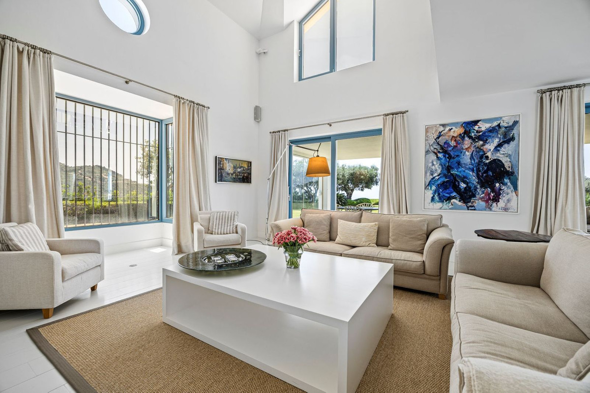 Se vende Villa - Chalet de 5 dormitorios en Costa Del Sol, Málaga, España