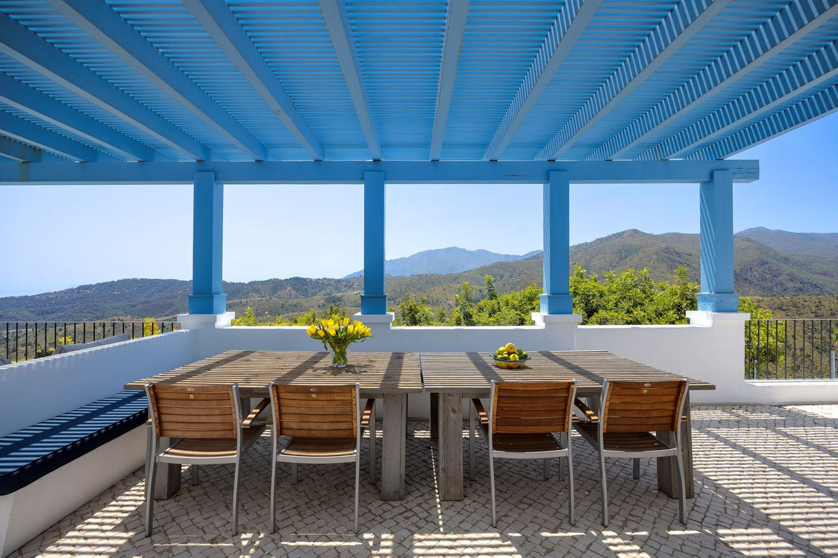 Se vende Villa - Chalet de 5 dormitorios en Costa Del Sol, Málaga, España