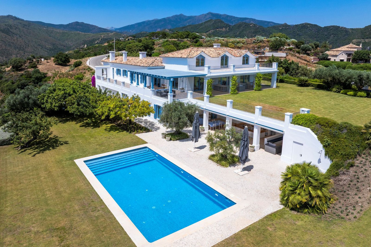 Se vende Villa - Chalet de 5 dormitorios en Costa Del Sol, Málaga, España
