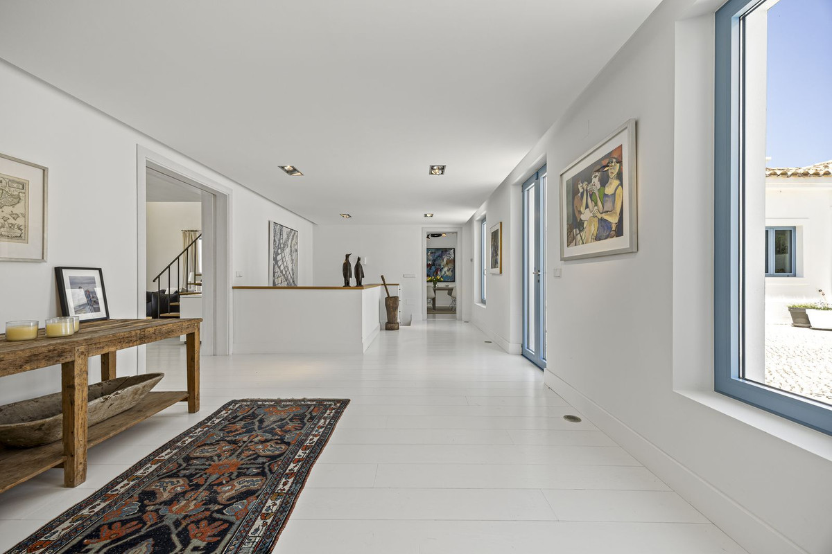 Se vende Villa - Chalet de 5 dormitorios en Costa Del Sol, Málaga, España
