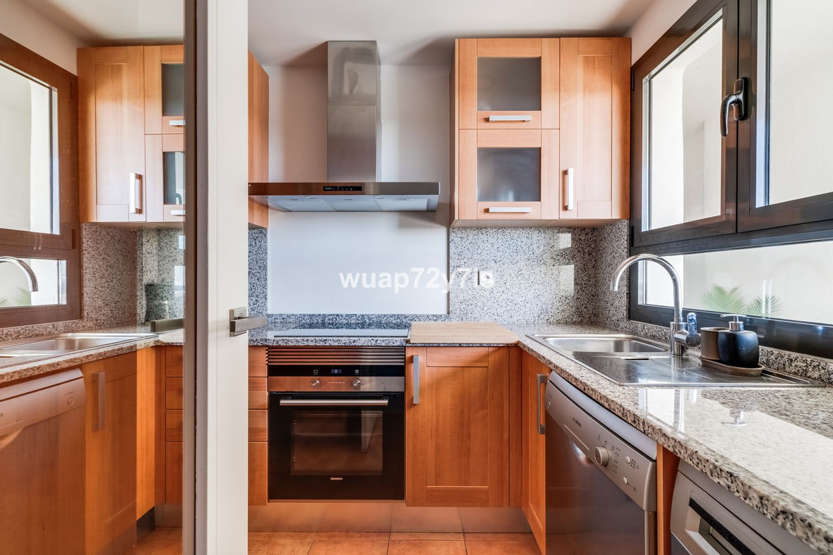 2 Bed Apartment for sale in Selwo Costa Del Sol, Málaga, Spain