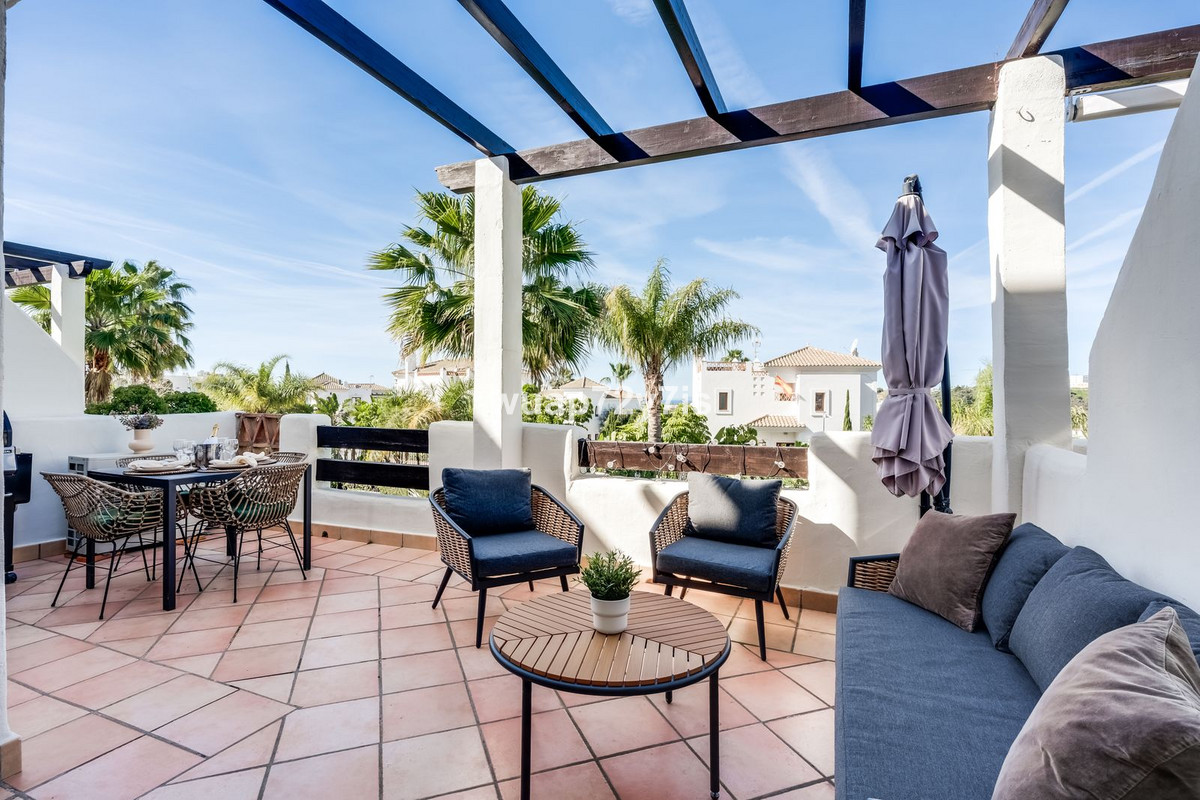 2 Bed Apartment for sale in Selwo Costa Del Sol, Málaga, Spain