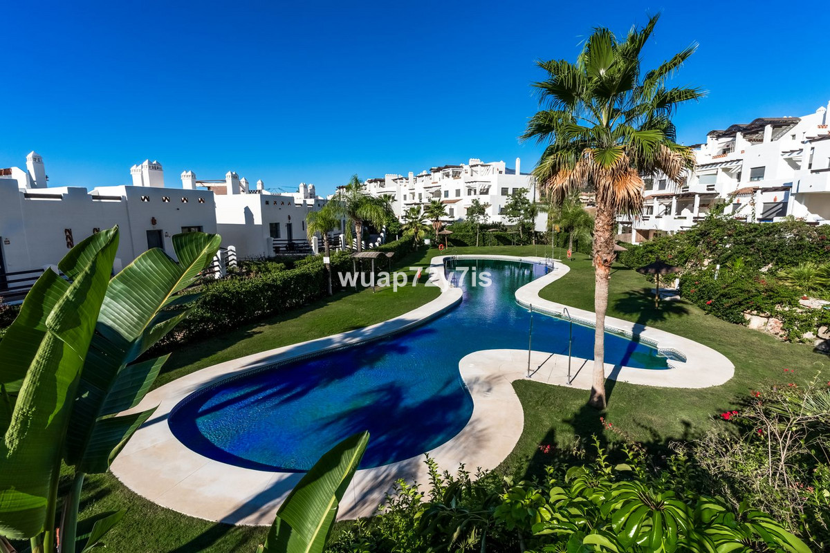2 Bed Apartment for sale in Selwo Costa Del Sol, Málaga, Spain