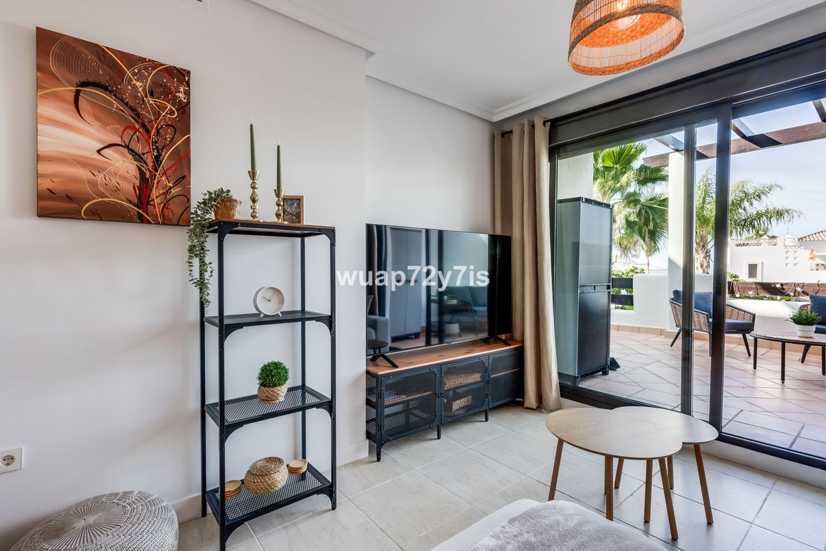 2 Bed Apartment for sale in Selwo Costa Del Sol, Málaga, Spain