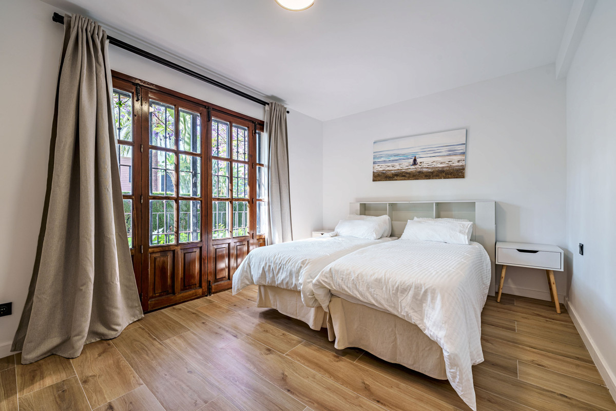 3 Bed Apartment for sale in Sierra Blanca Costa Del Sol, Málaga, Spain