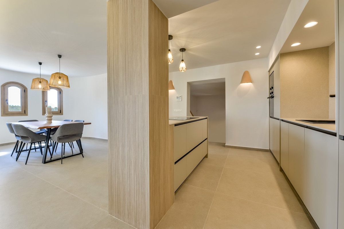 Se vende Villa - Chalet de 5 dormitorios en Costa Blanca, Alicante, España