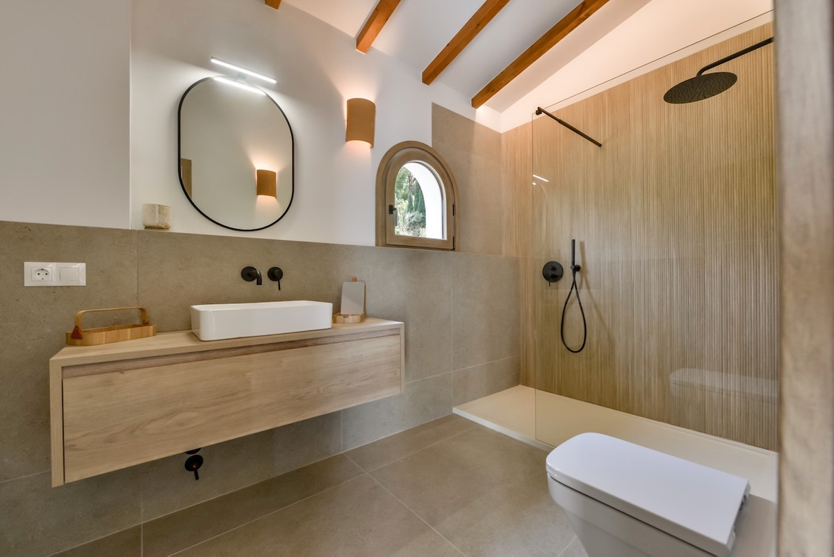 Se vende Villa - Chalet de 5 dormitorios en Costa Blanca, Alicante, España