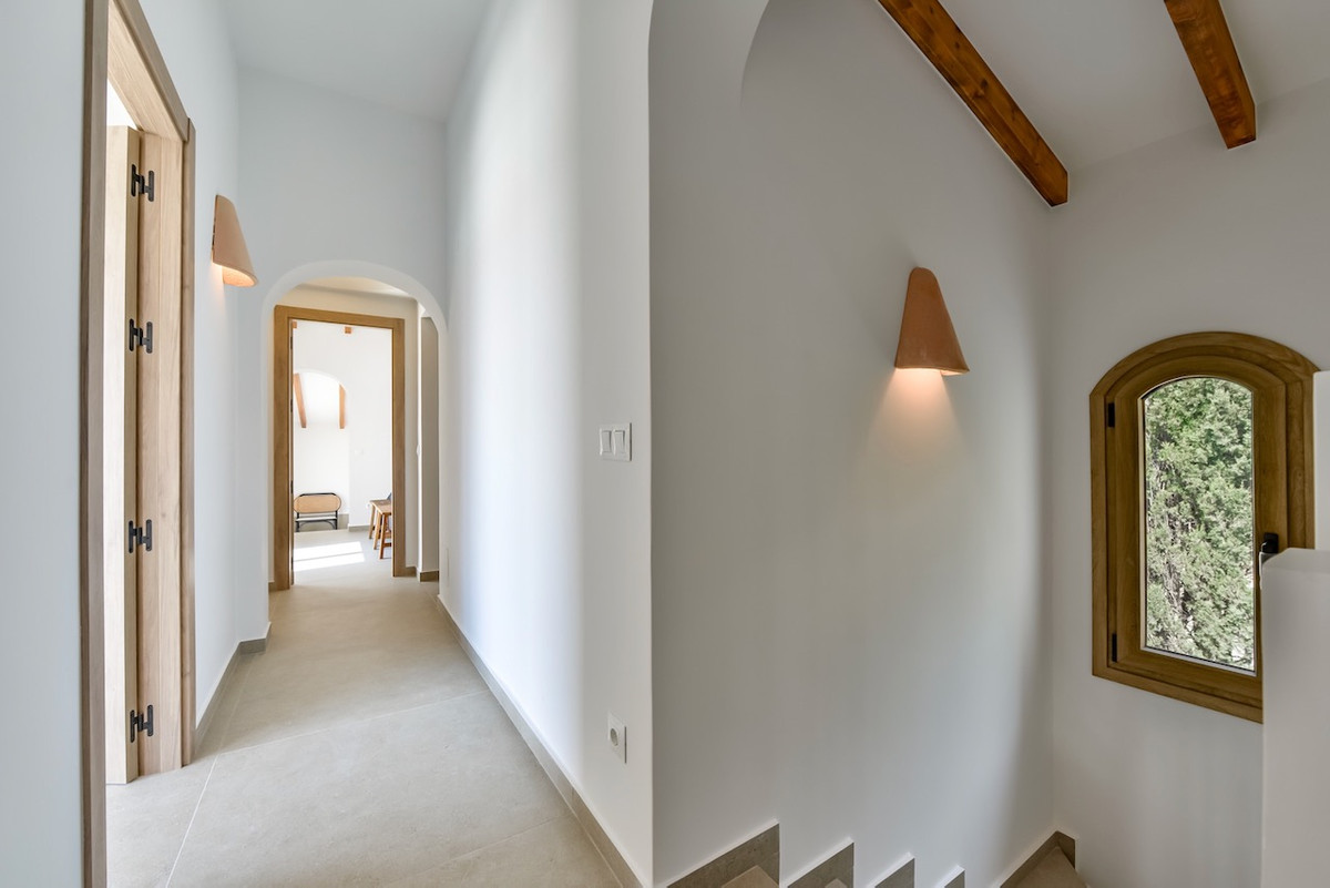 Se vende Villa - Chalet de 5 dormitorios en Costa Blanca, Alicante, España