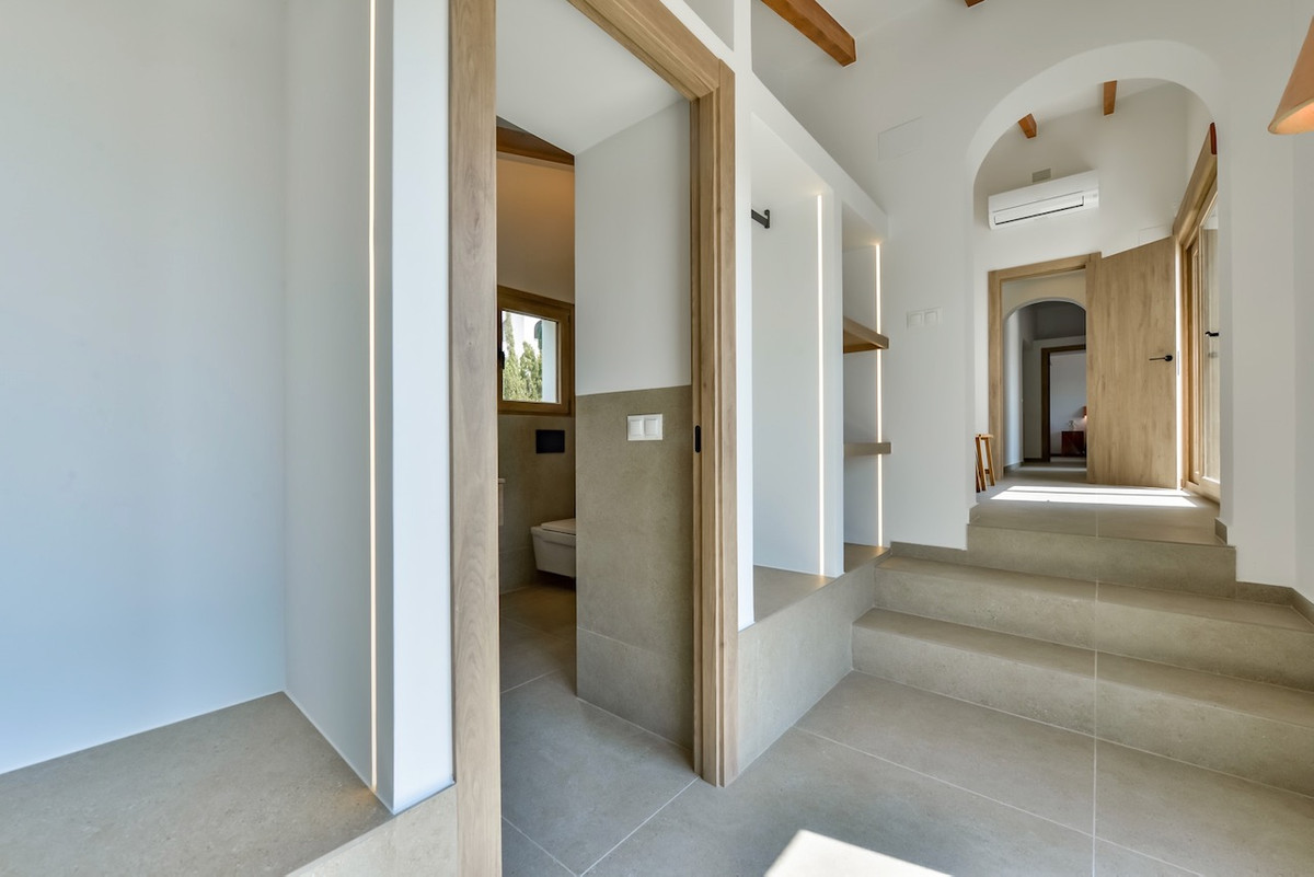 Se vende Villa - Chalet de 5 dormitorios en Costa Blanca, Alicante, España