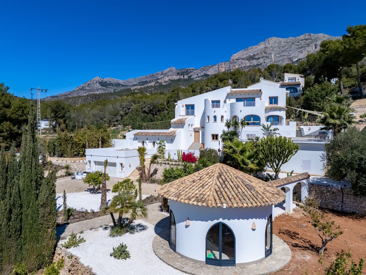Se vende Villa - Chalet de 5 dormitorios en Costa Blanca, Alicante, España