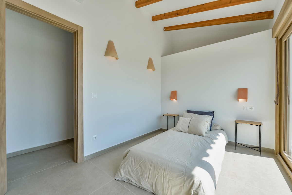 Se vende Villa - Chalet de 5 dormitorios en Costa Blanca, Alicante, España