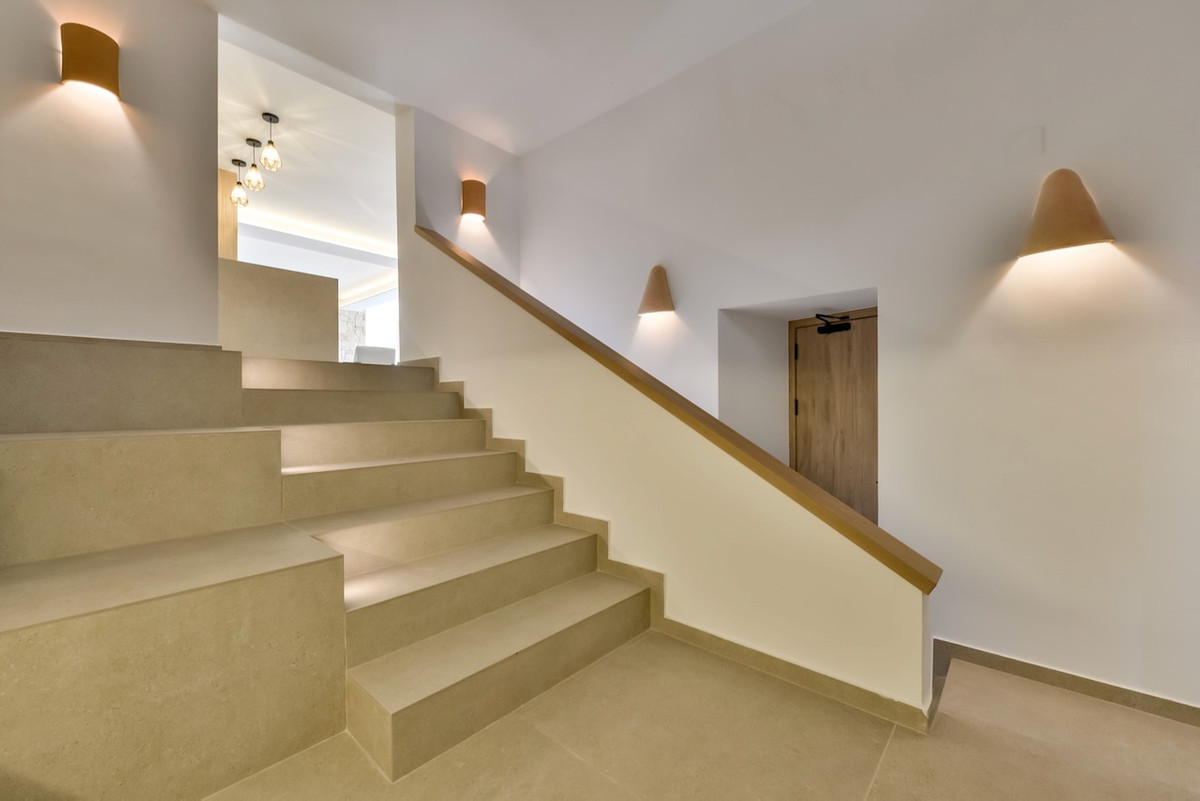 Se vende Villa - Chalet de 5 dormitorios en Costa Blanca, Alicante, España