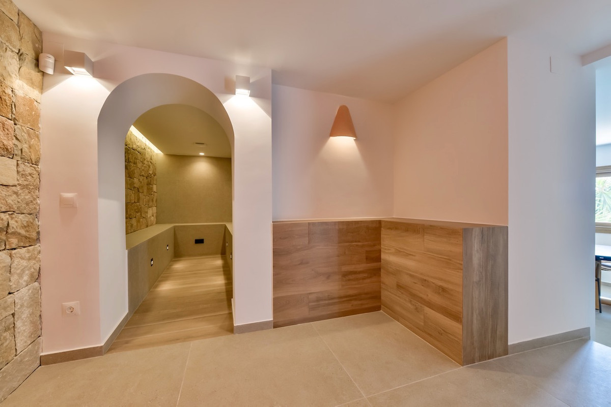 Se vende Villa - Chalet de 5 dormitorios en Costa Blanca, Alicante, España