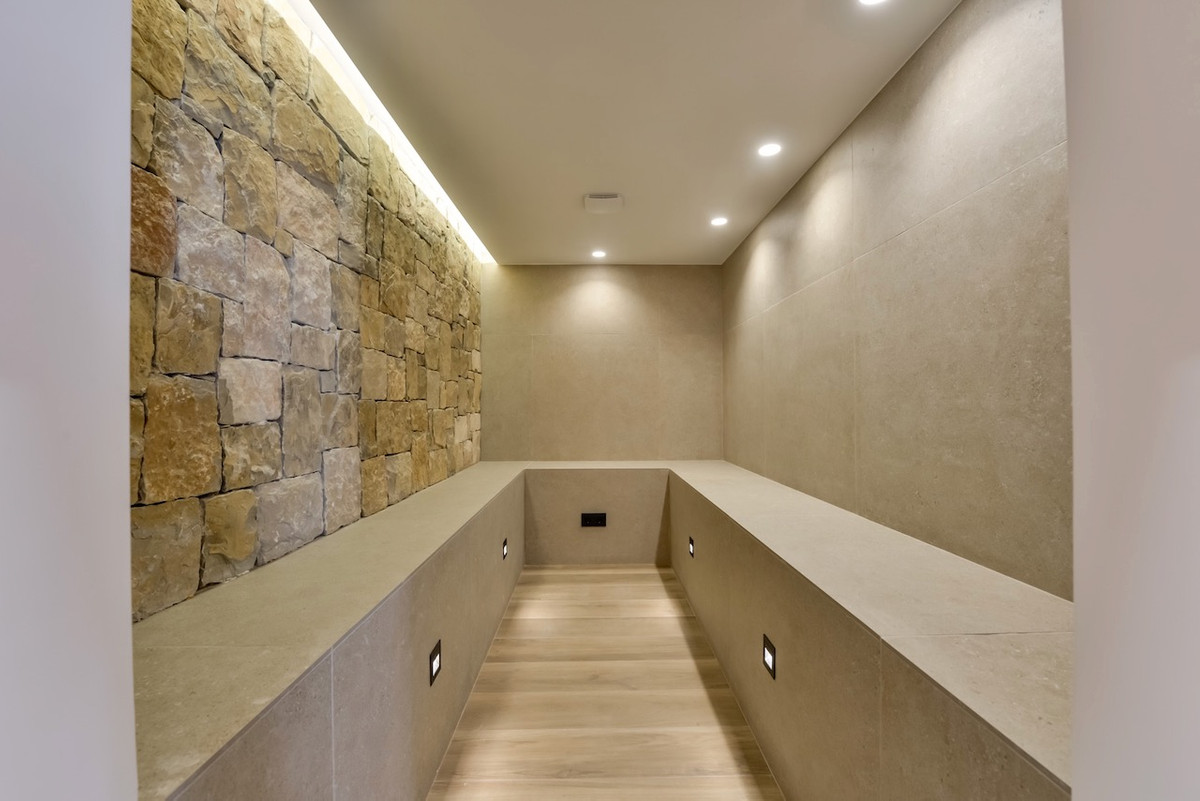 Se vende Villa - Chalet de 5 dormitorios en Costa Blanca, Alicante, España