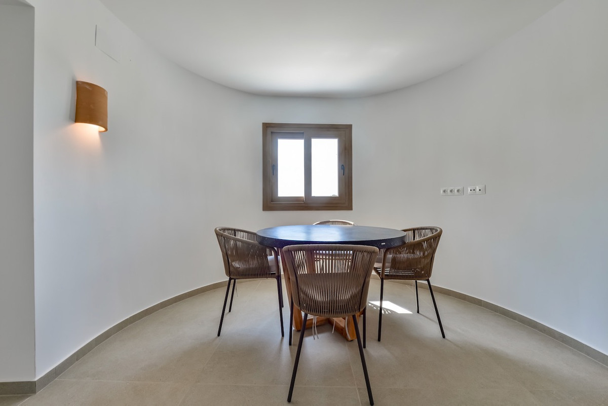 Se vende Villa - Chalet de 5 dormitorios en Costa Blanca, Alicante, España