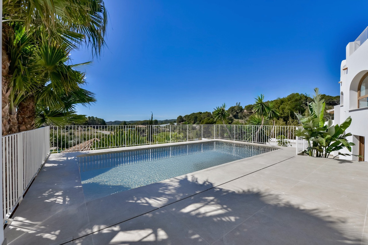 Se vende Villa - Chalet de 5 dormitorios en Costa Blanca, Alicante, España