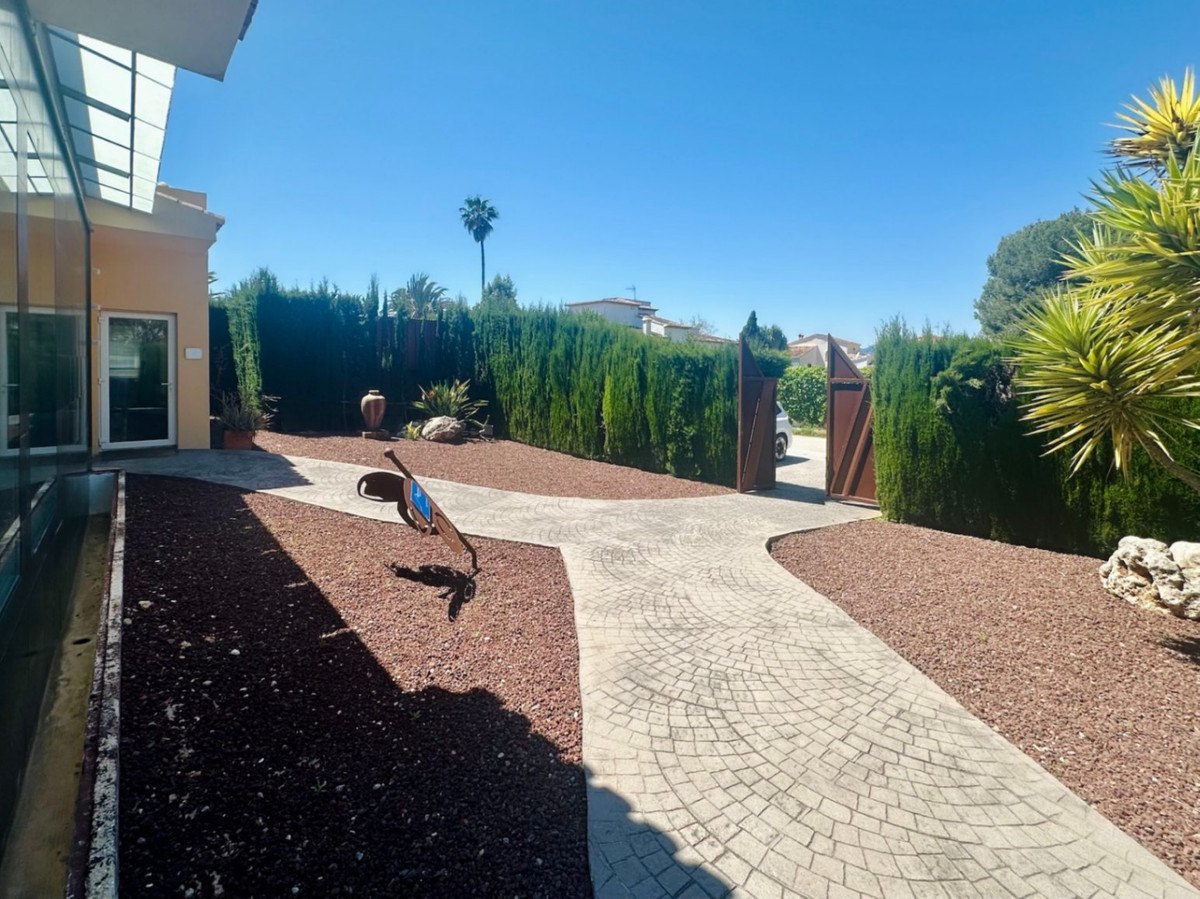 4 Bed Townhouse for sale in Javea Costa Blanca, Alicante, Spain