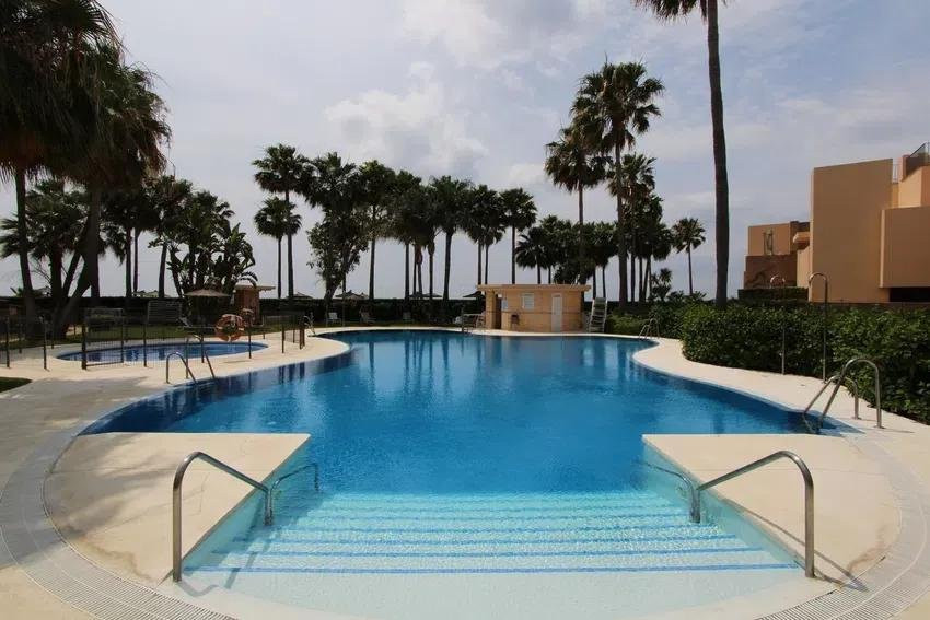 1 Bed Apartment for sale in Estepona Costa Del Sol, Málaga, Spain