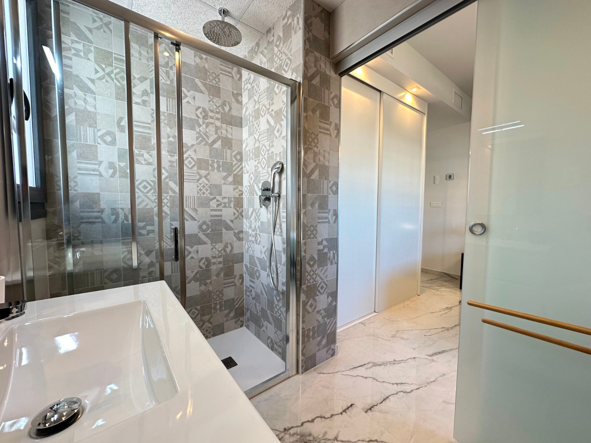 Se vende Ático de 2 dormitorios en Costa Blanca, Alicante, España