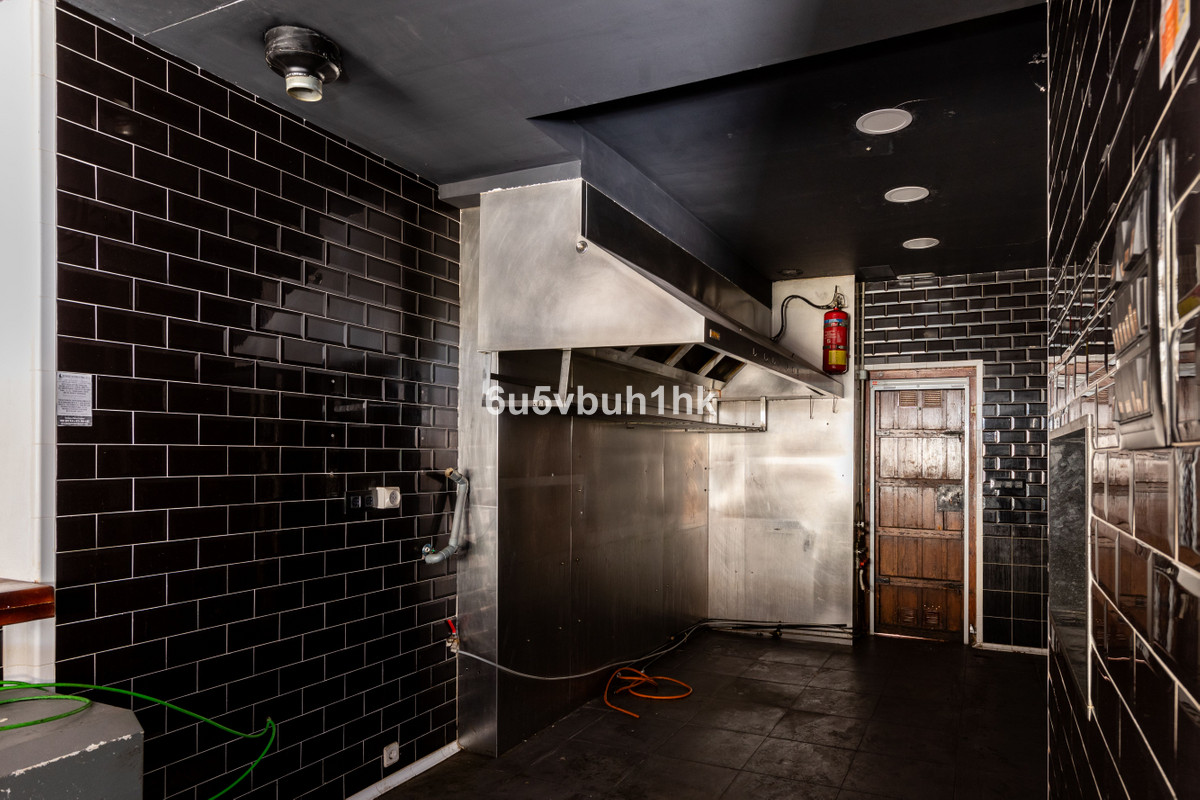 Se vende Local comercial  en Costa Del Sol, Málaga, España