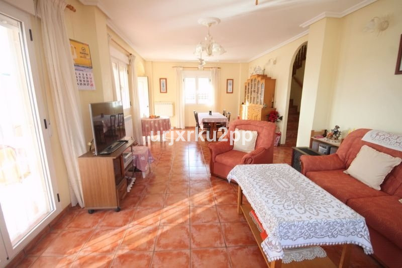 5 Bed Townhouse for sale in Aguas Nuevas Costa Blanca, Alicante, Spain