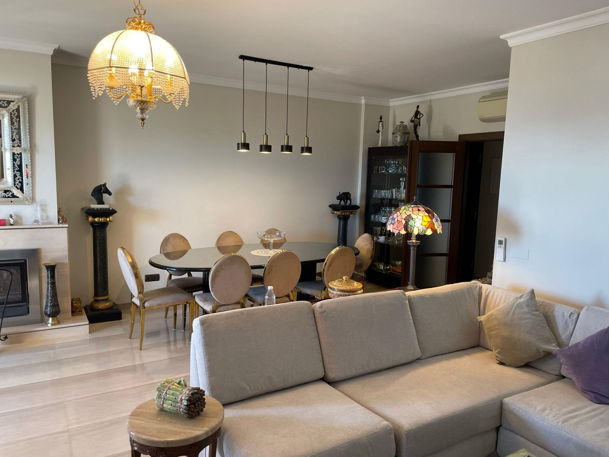 3 Bed Apartment for sale in Fuengirola Costa Del Sol, Málaga, Spain