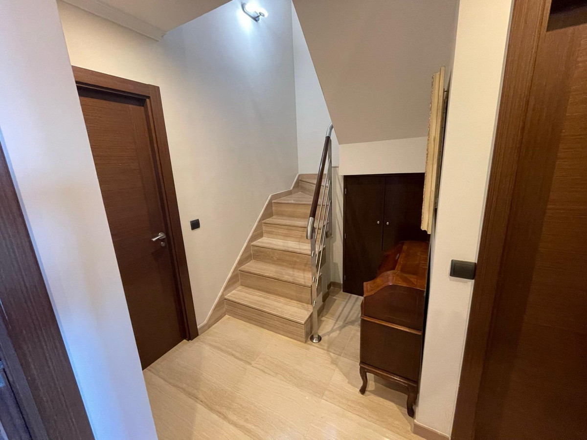 3 Bed Apartment for sale in Fuengirola Costa Del Sol, Málaga, Spain
