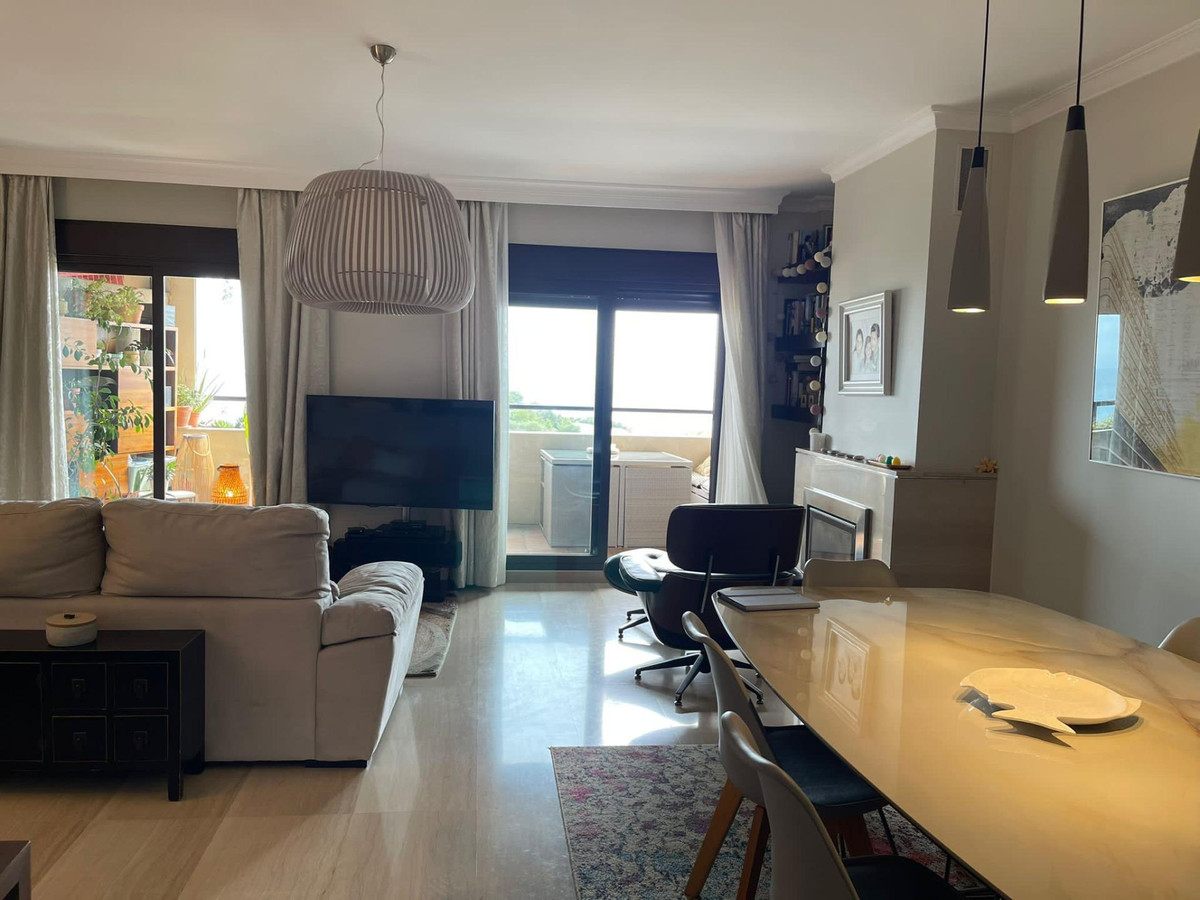 3 Bed Apartment for sale in Fuengirola Costa Del Sol, Málaga, Spain