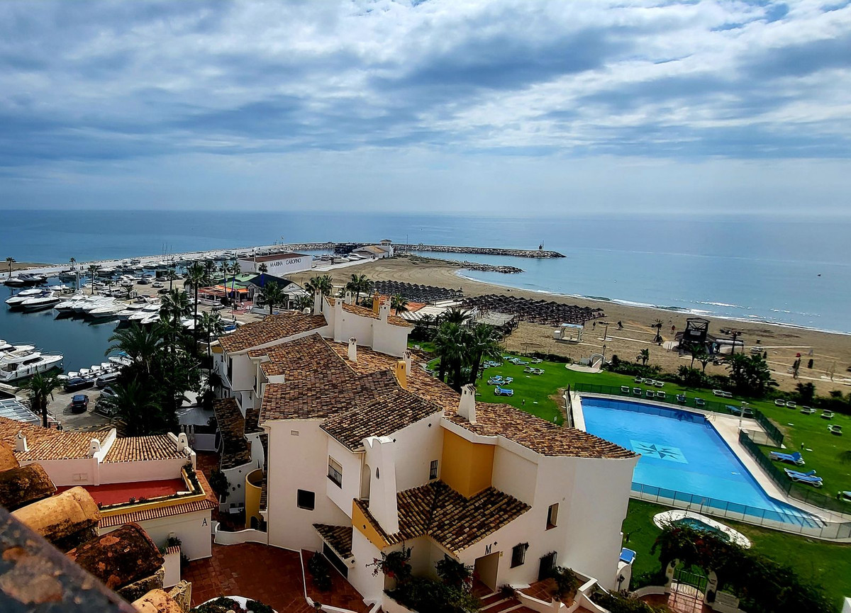 Se vende Apartamento Planta Media de 2 dormitorios en Costa Del Sol, Málaga, España