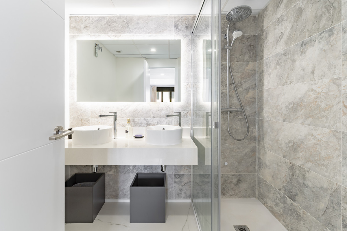 1 Bed Apartment for sale in Casares Costa Del Sol, Málaga, Spain