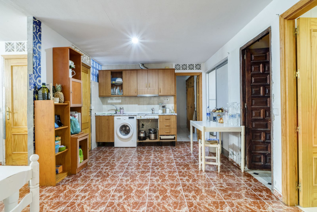 4 Bed Townhouse for sale in Marbella Costa Del Sol, Málaga, Spain