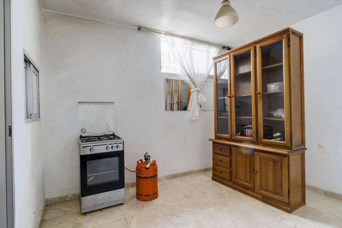 4 Bed Townhouse for sale in Marbella Costa Del Sol, Málaga, Spain