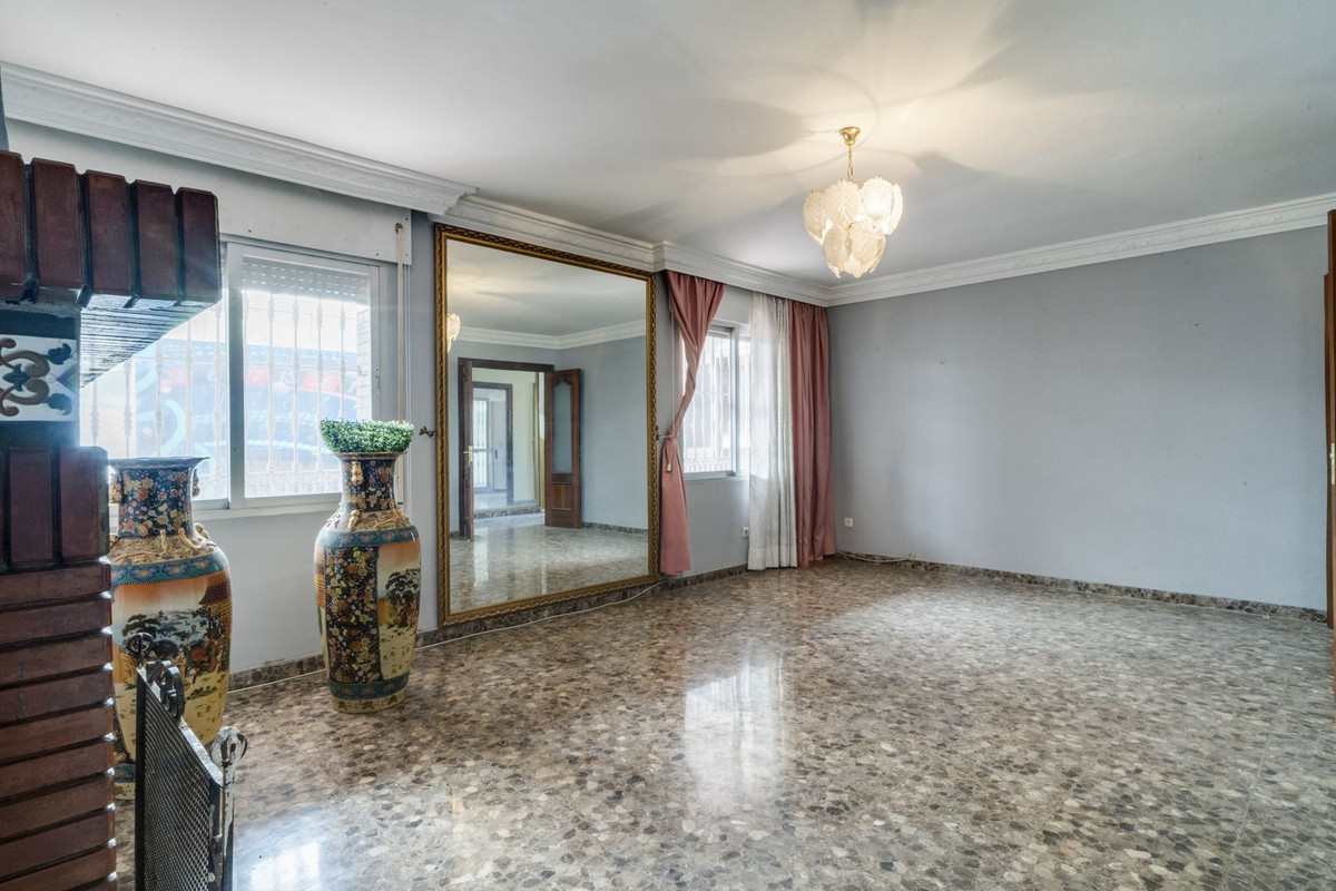 4 Bed Townhouse for sale in Marbella Costa Del Sol, Málaga, Spain