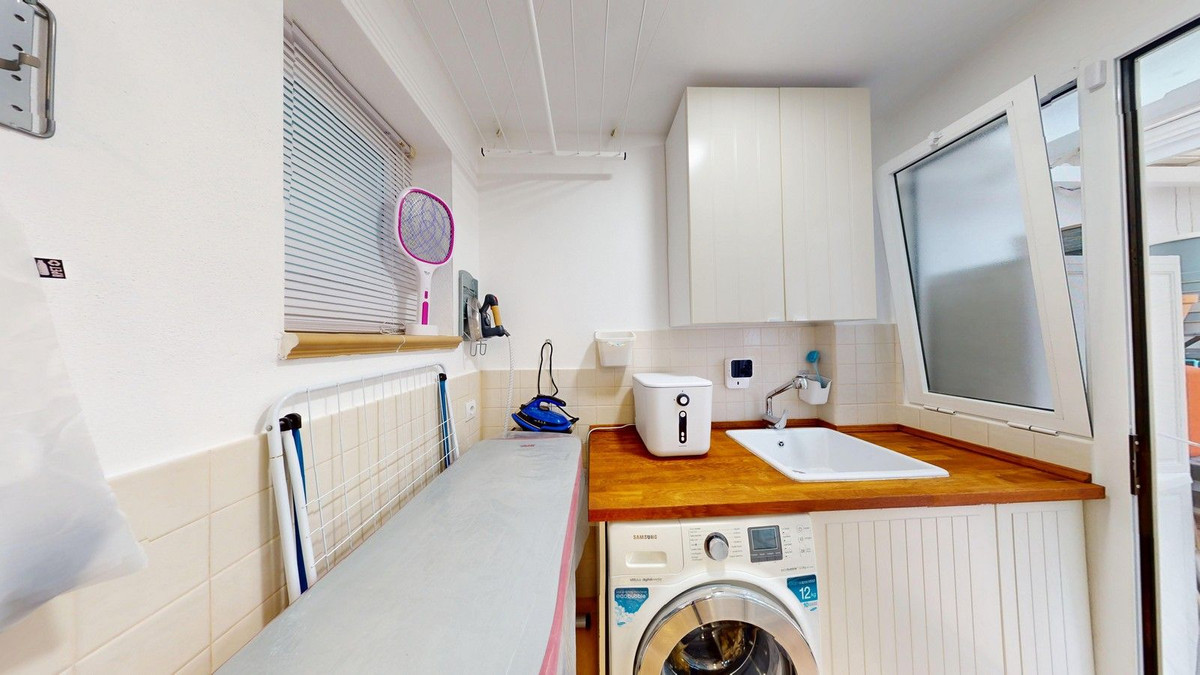 3 Bed Townhouse for sale in Benalmadena Costa Costa Del Sol, Málaga, Spain