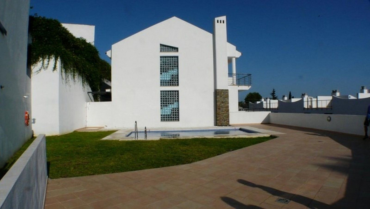 3 Bed Townhouse for sale in Benalmadena Costa Costa Del Sol, Málaga, Spain