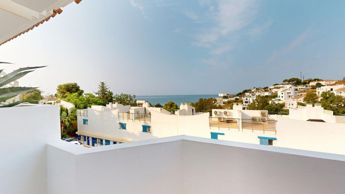 3 Bed Townhouse for sale in Benalmadena Costa Costa Del Sol, Málaga, Spain
