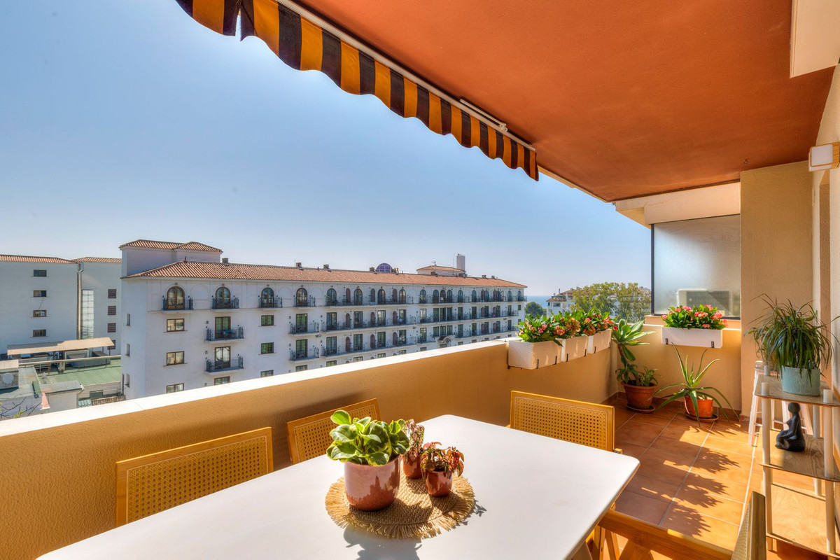 Se vende Apartamento Planta Media de 2 dormitorios en Costa Del Sol, Málaga, España