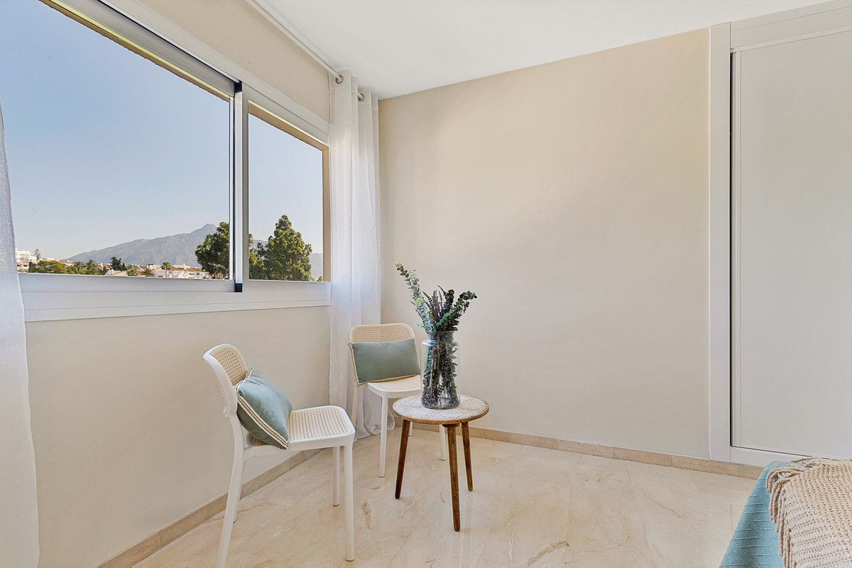 Se vende Apartamento Planta Media de 2 dormitorios en Costa Del Sol, Málaga, España