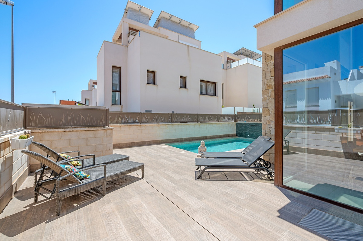 3 Bed Townhouse for sale in Ciudad Quesada Costa Blanca, Alicante, Spain