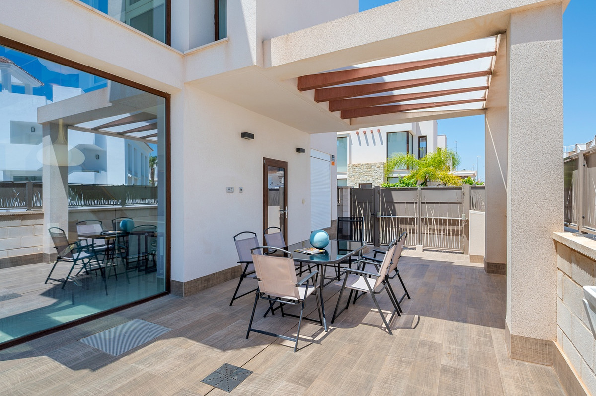 3 Bed Townhouse for sale in Ciudad Quesada Costa Blanca, Alicante, Spain